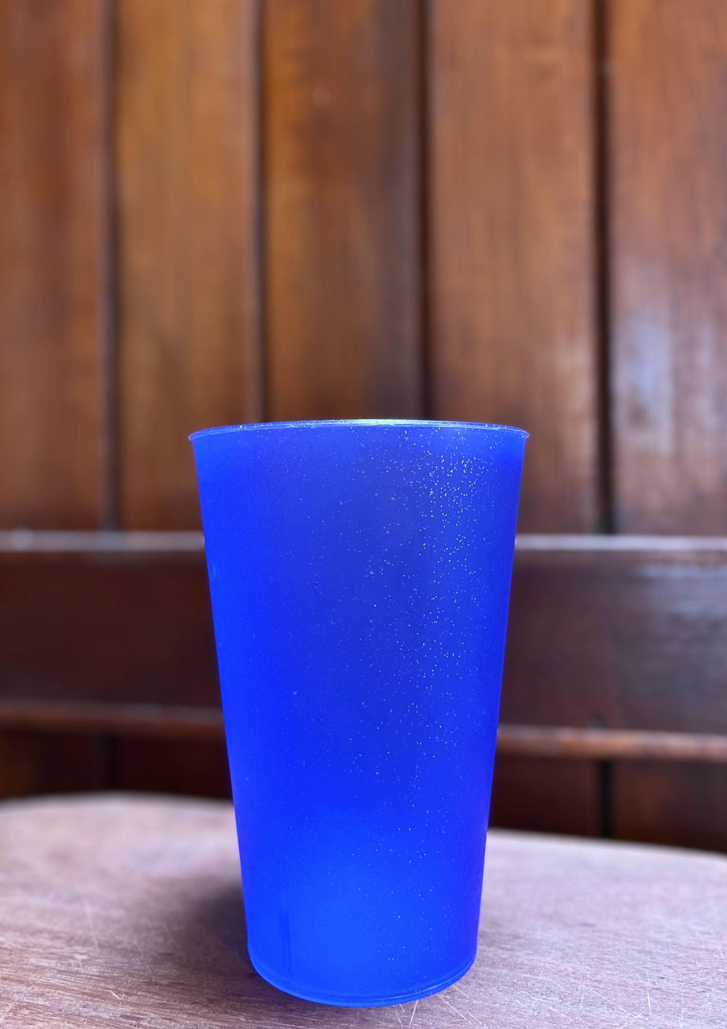 Vaso reutilizable 500 cc · Azul glitter