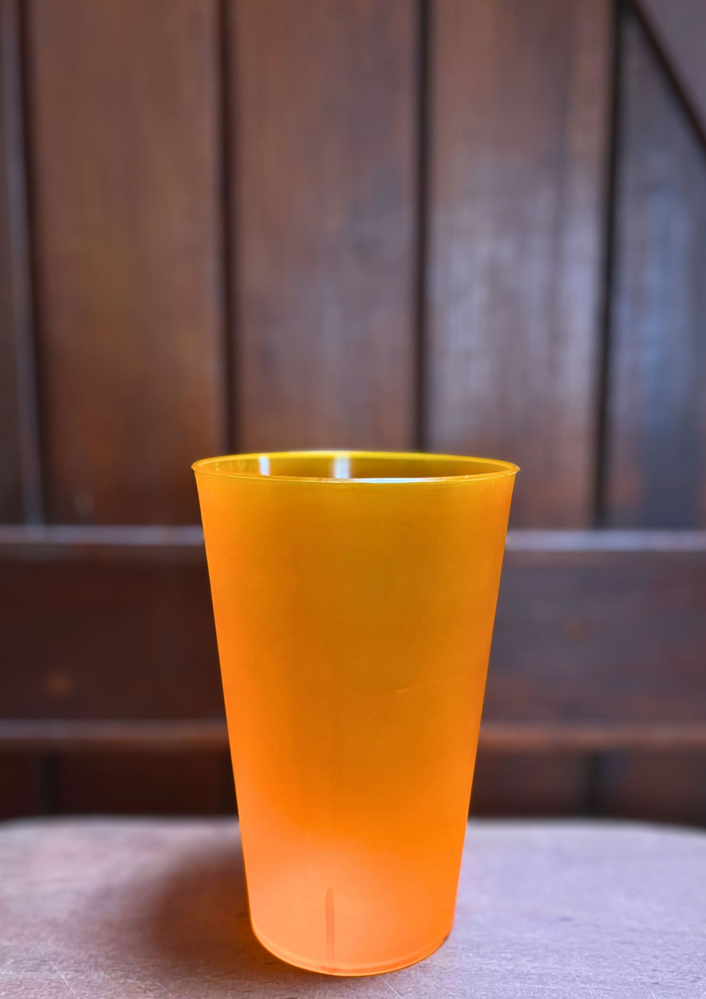 Vaso reutilizable 500 cc · Naranja